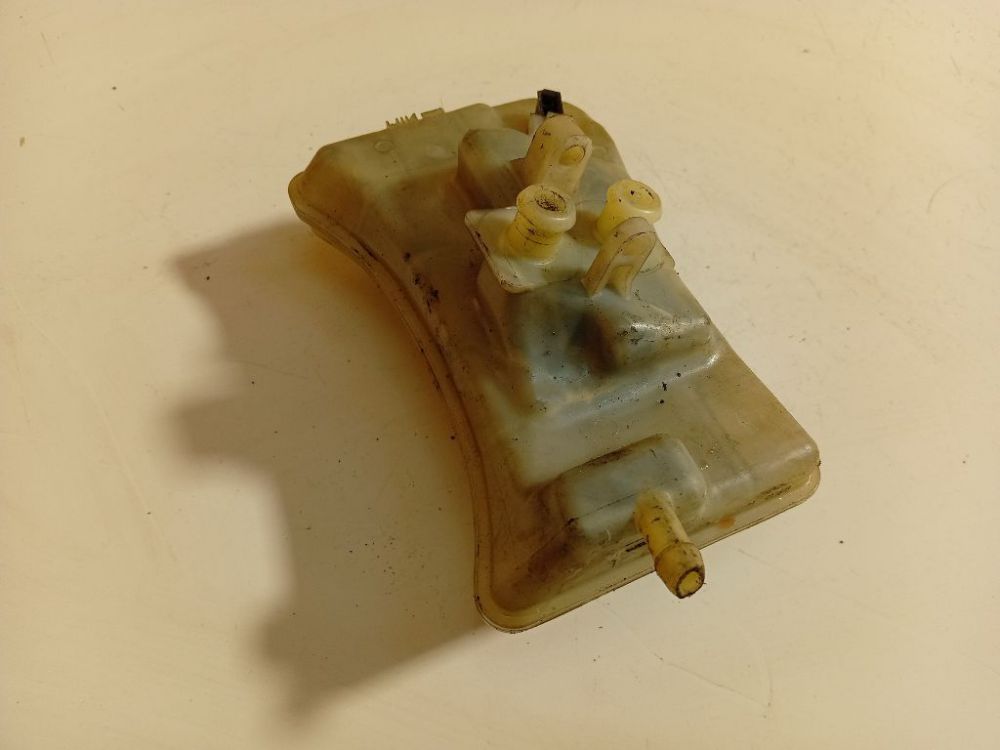 8E0611301E Audi A6 2003 Brake Master Cylinder Reservoir - Thumbnail 3