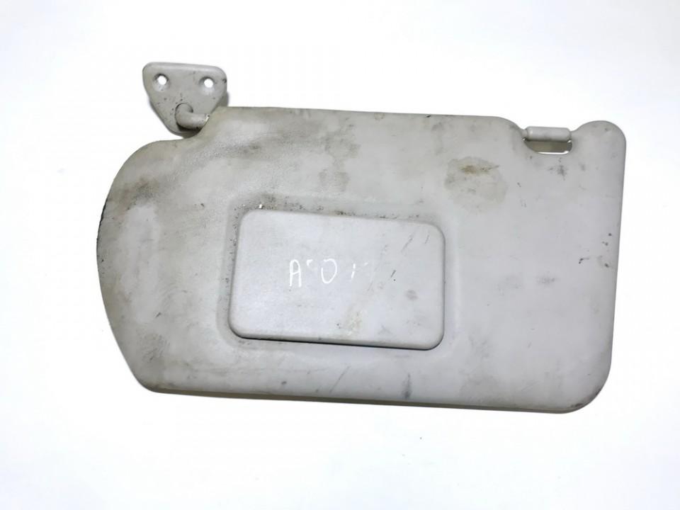 Nissan Almera 2000 Aurinkolippa