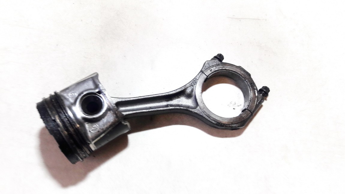 059J Audi A6 2001 Mäntä ja vauhtipyörä