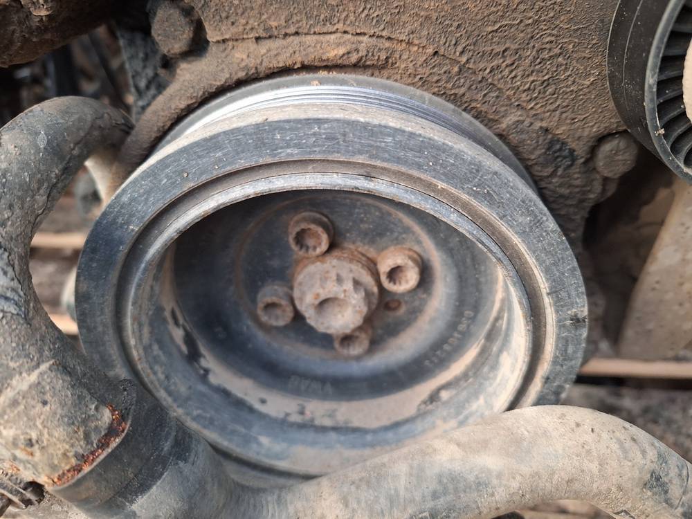 03G105243 Volkswagen Touran 2006 Kampiakselin hammasratas (hihnapyörä / levy)