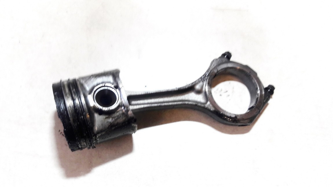 059J Audi A6 2001 Mäntä ja vauhtipyörä