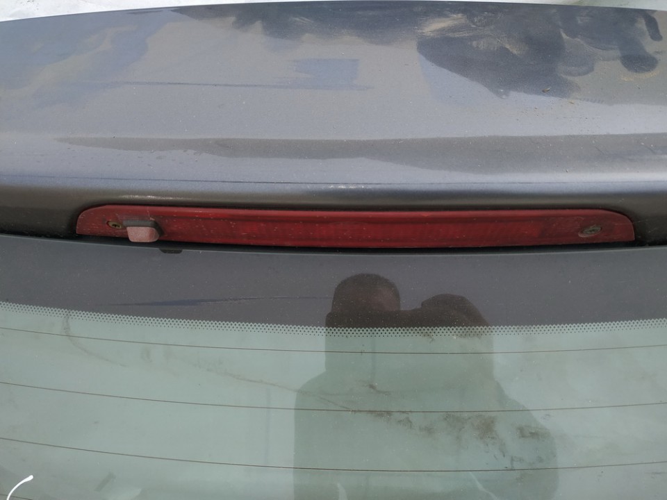 Ford Focus 2003 PILOTO CENTRAL DE FRENO, Luz de freno adicional tercera