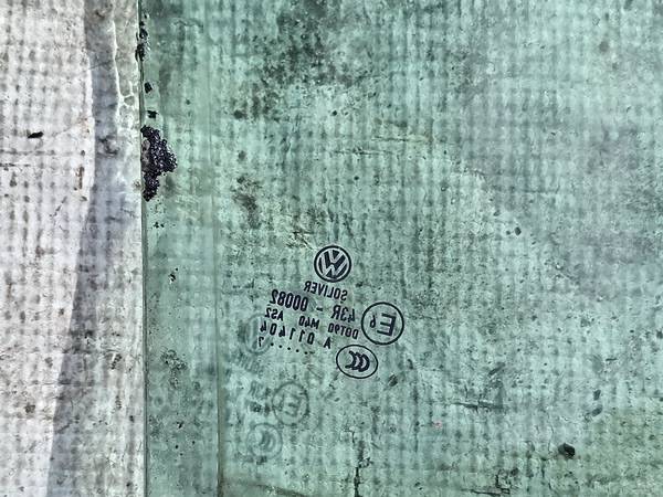 AS2 Volkswagen Passat 2005 Door-Drop Glass - FRONT LEFT - Thumbnail 2