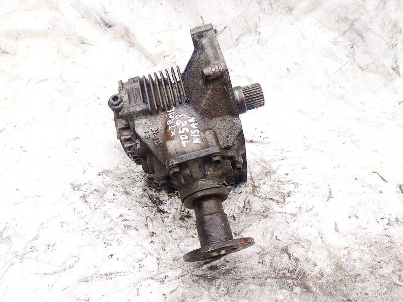 XUK Nissan X-Trail 2005 Skrzynia rozdzielcza napędu – rozdzielacz