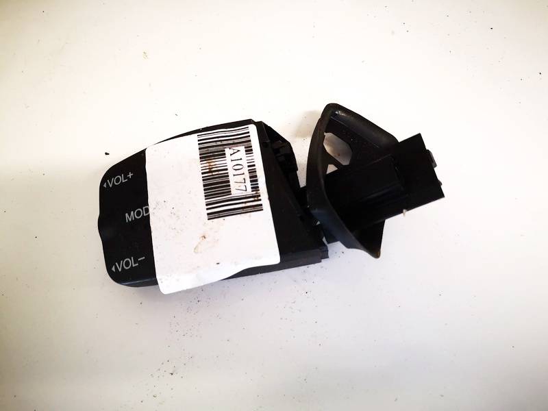 3M5T14K147AD Ford C-MAX 2004 Radio control switch (Switch radio Control)