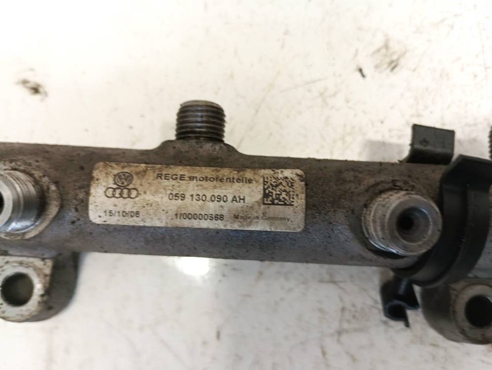 059130090AH Volkswagen Phaeton 2006 Degvielas sadalītājs - Thumbnail 3