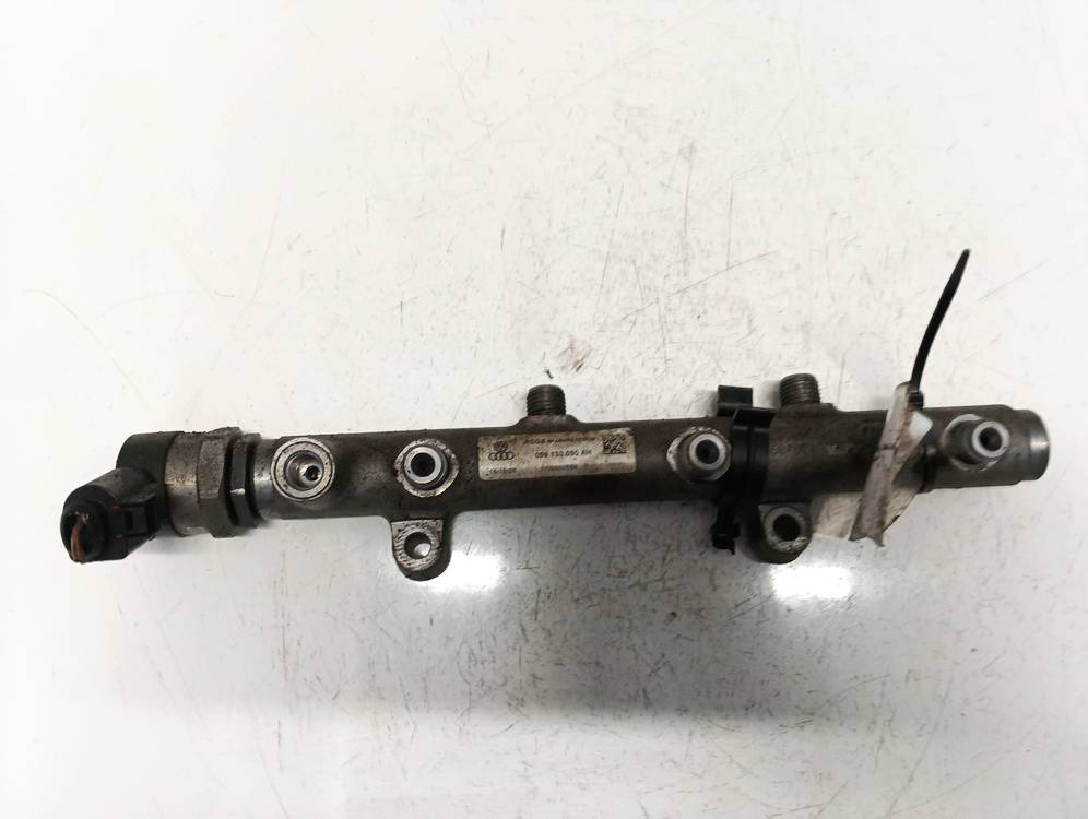 059130090AH Volkswagen Phaeton 2006 Degvielas sadalītājs