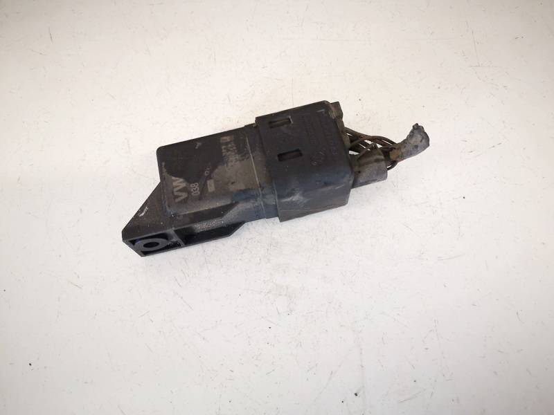 0281003038 Skoda Superb 2011 Glow plug relay