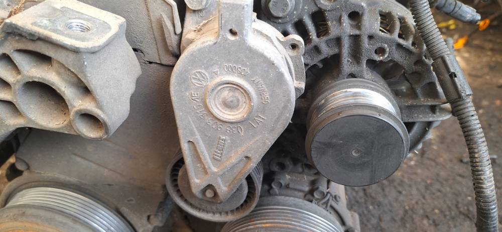 038903315 Volkswagen Bora 2001 Tensioner Belt (Gates Tensioner Pulley)