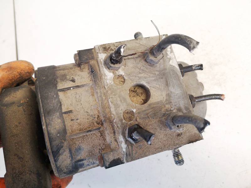 0273004281 Volkswagen Passat 1998 ABS Unit (ABS Brake Pump) - Thumbnail 3