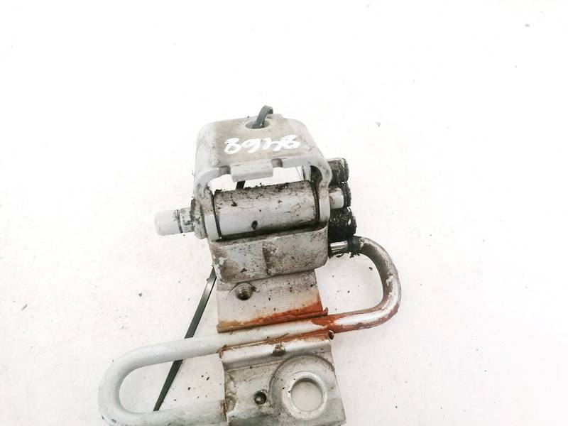 8E0831411B Audi A3 2004 Door Hinge - FRONT - Thumbnail 2
