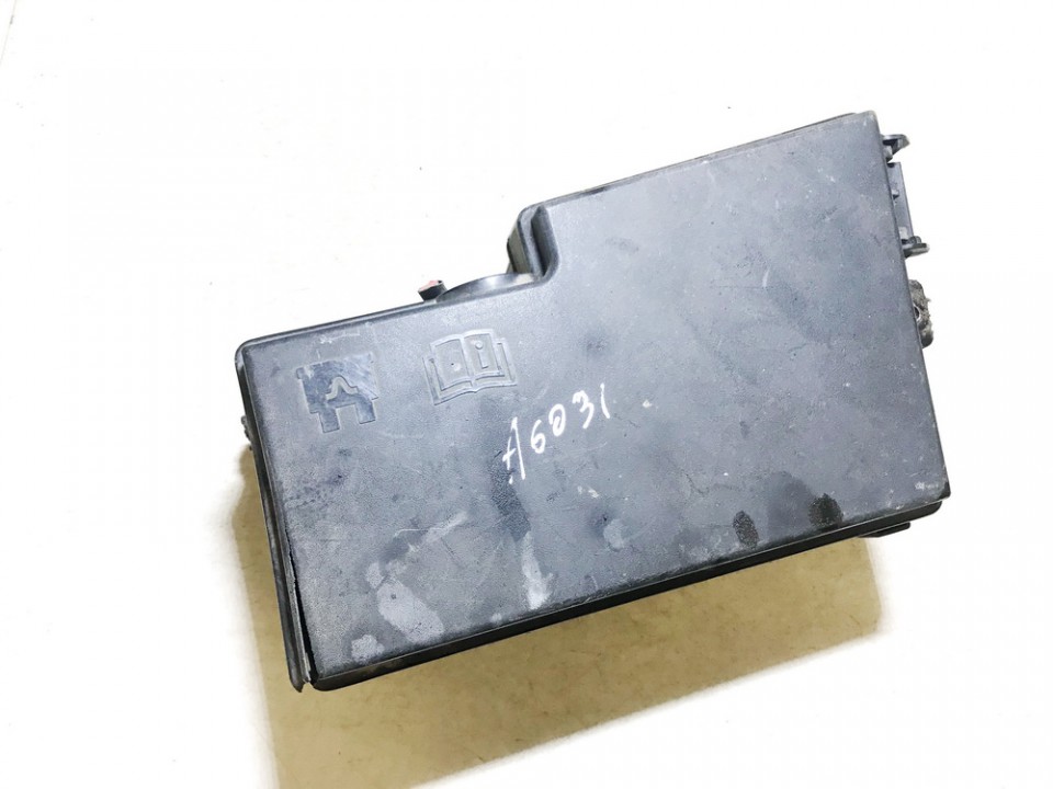 3M5T14A067BC Ford Kuga 2009 Fuse box