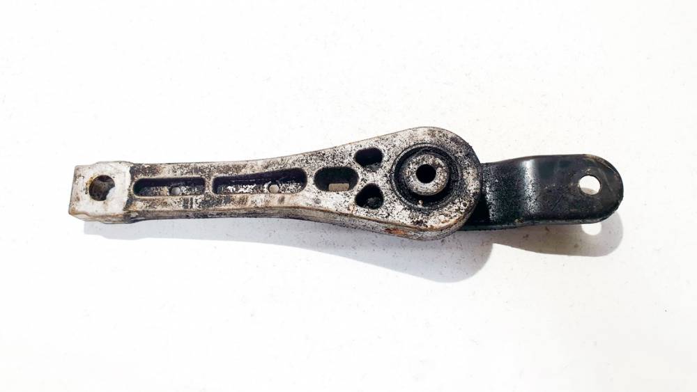 173079 Volkswagen Touran 2005 Engine Mounting and Transmission Mount (Engine support)