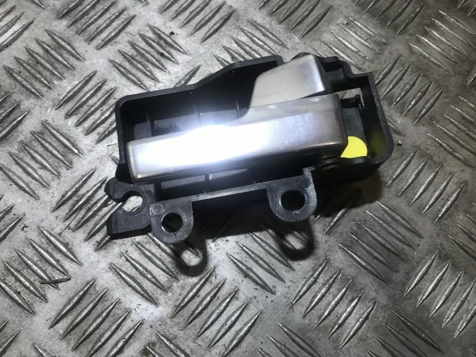 3M51R22600AA Ford Focus 2008 Oven sisäkahva - EDESSÄ OIKEALLA