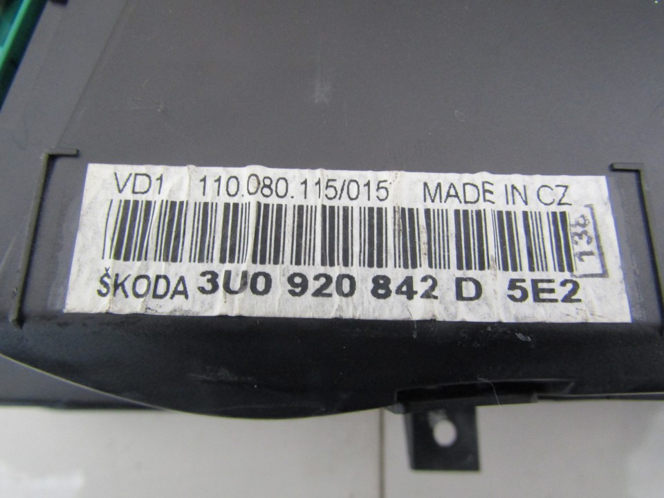 3U0920842D Skoda Superb 2006 Spidometrs – instrumentu panelis - Thumbnail 3