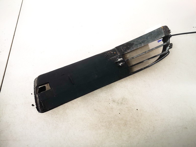 8D0807346G Audi A4 1996 Bumper Grille - FRONT RIGHT - Thumbnail 2