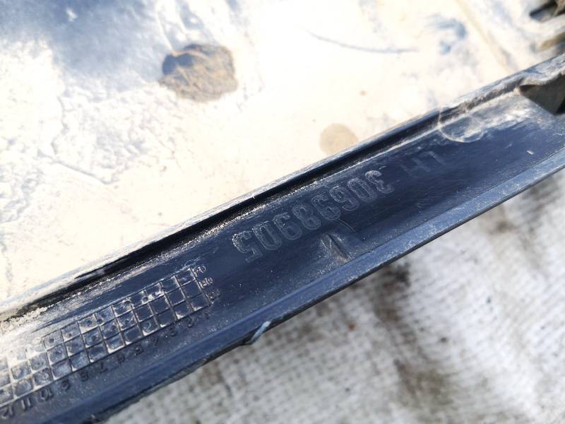 30698905 Volvo V50 2004 Plastmasinis slenkstis kairys - Thumbnail 3