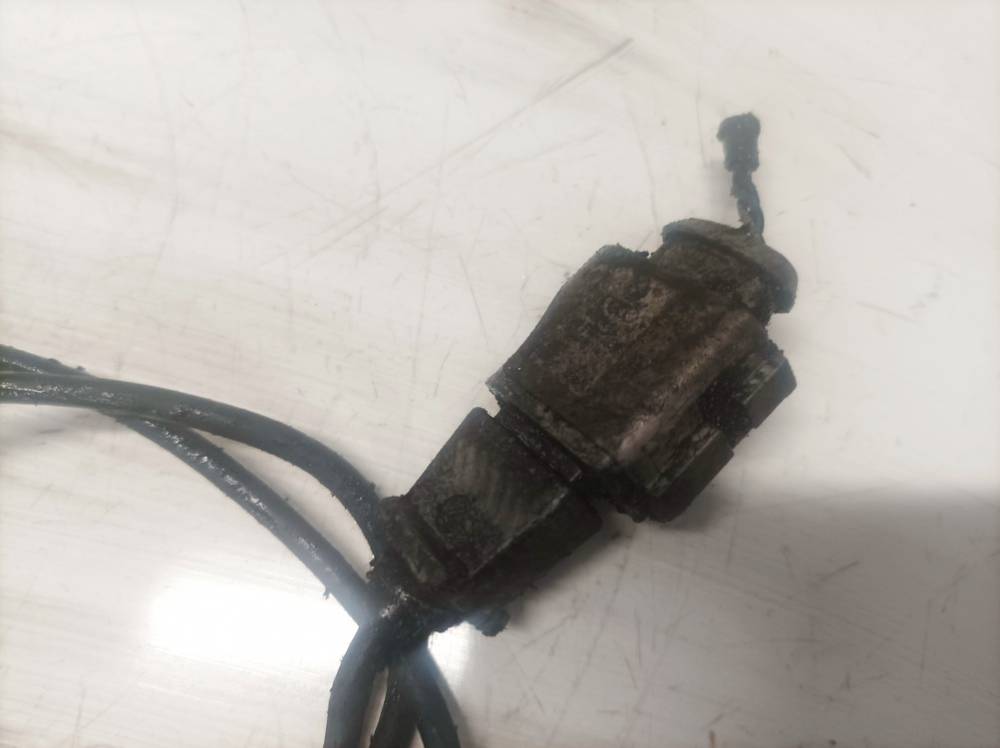 1J0973723G Volkswagen Passat 2000 Crankshaft Position Sensor - Thumbnail 2