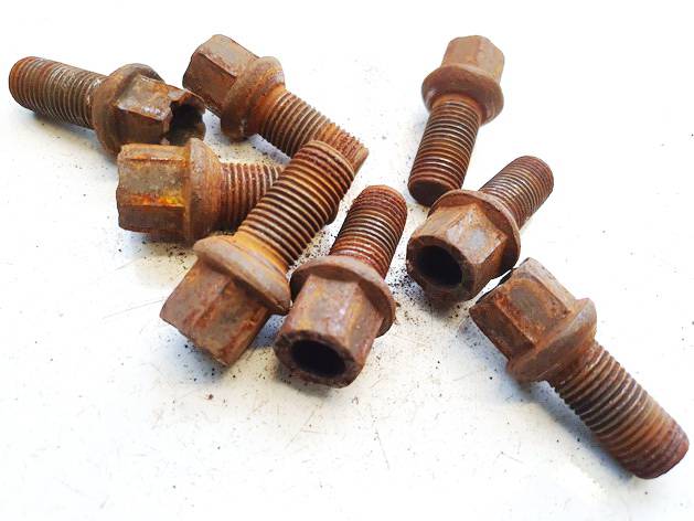 Skoda Octavia 2007 Vehicle Wheel Nuts kit - Thumbnail 3