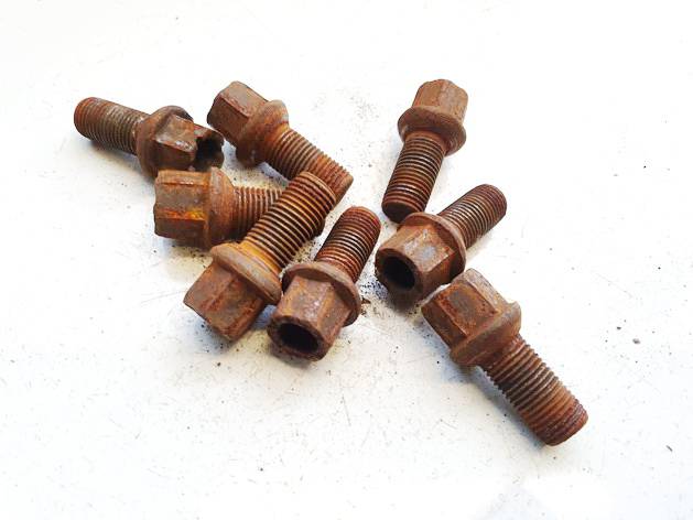 Skoda Octavia 2007 Vehicle Wheel Nuts kit - Thumbnail 2