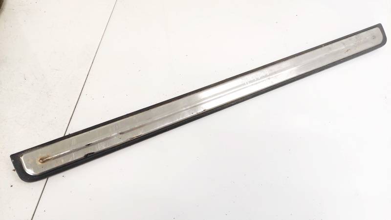 769B0AV710 Nissan Primera 2003 Interior door step trim - FRONT RIGHT