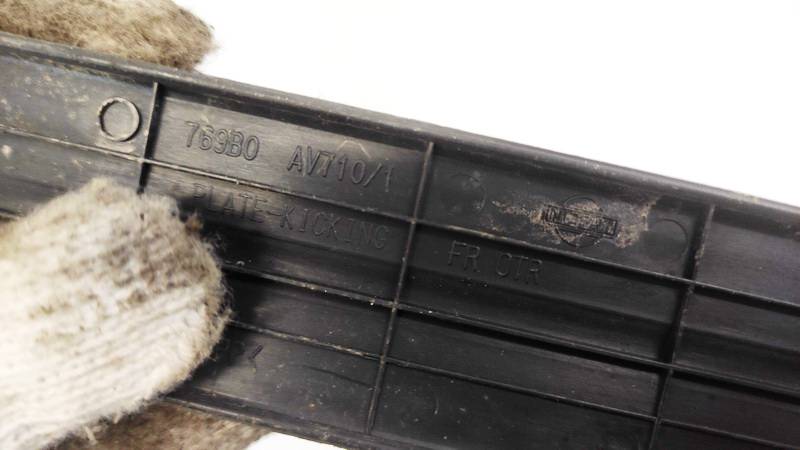 769B0AV710 Nissan Primera 2003 Interior door step trim - FRONT RIGHT - Thumbnail 3