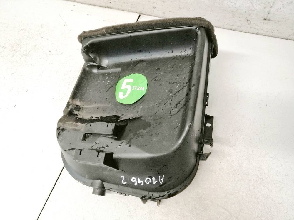 1J1819528 Volkswagen Bora 1999 Gaisa filtra kaste