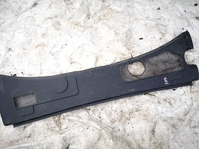4F1819447 Audi A6 2004 Wiper Muolding - FRONT