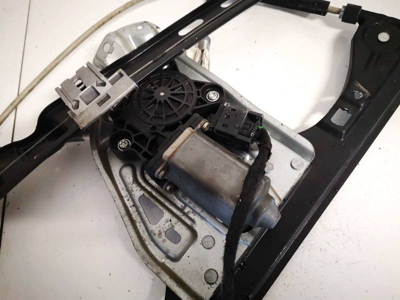 A2208204642 Mercedes-Benz C-CLASS 2001 Silnik podnośnika szyby drzwi - PRZEDNIE LEWE