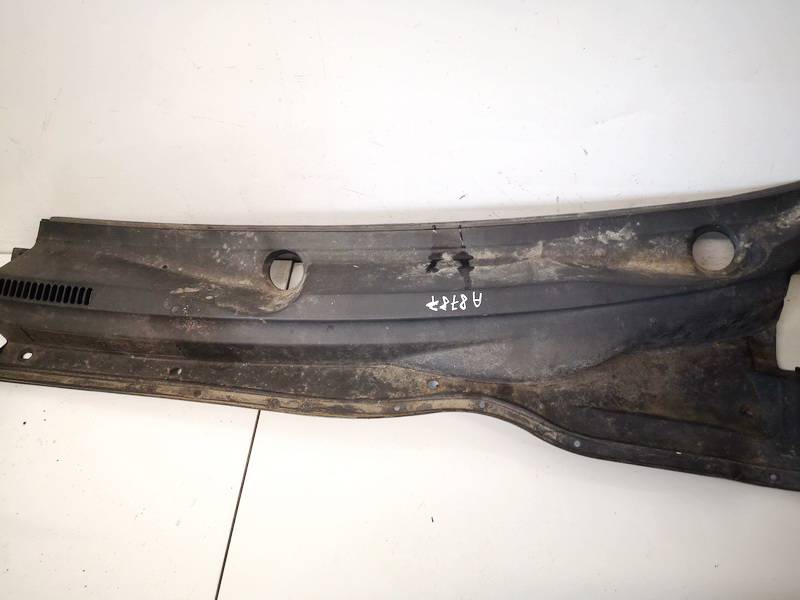 557820F010 Toyota Corolla Verso 2006 Abdeckung Windschutz Wasserkastenabdeckung