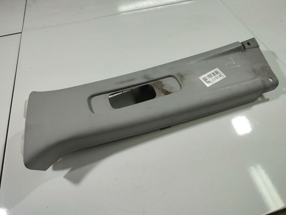 C23568211 Mazda 5 2006 Interior trim