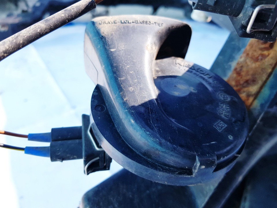 Audi A4 1996 Garso signalas