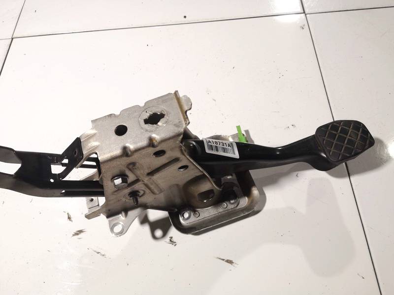 1K1721057AD Volkswagen Golf 2006 Pedal work, Brake pedal, Pedal bracket, Clutch pedal