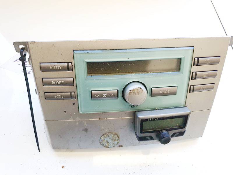 559020F010C Toyota Corolla Verso 2005 Climate Control Panel (heater control switches)