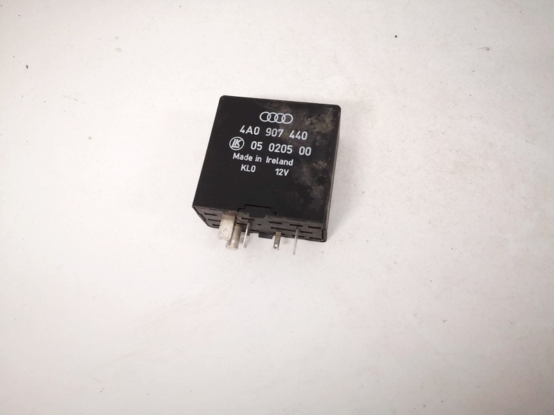 4A0907440 Audi A4 1997 Relay module