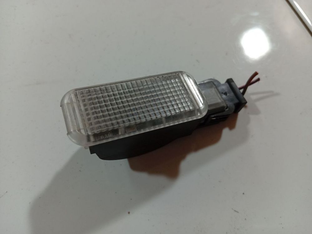 3B0947415B Volkswagen Passat 2005 Interior lighting