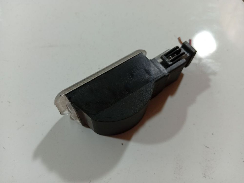 3B0947415B Volkswagen Passat 2005 Interior lighting - Thumbnail 2