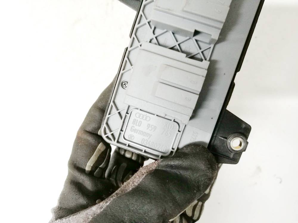 8L0959765 Audi A6 1997 Seat Control Button (seat control switch) - Thumbnail 3