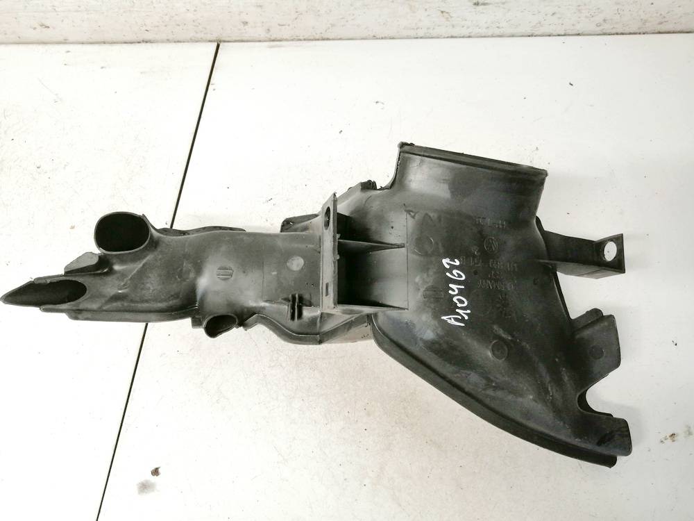 1J1819151B Volkswagen Bora 1999 Gaisa šļūtene