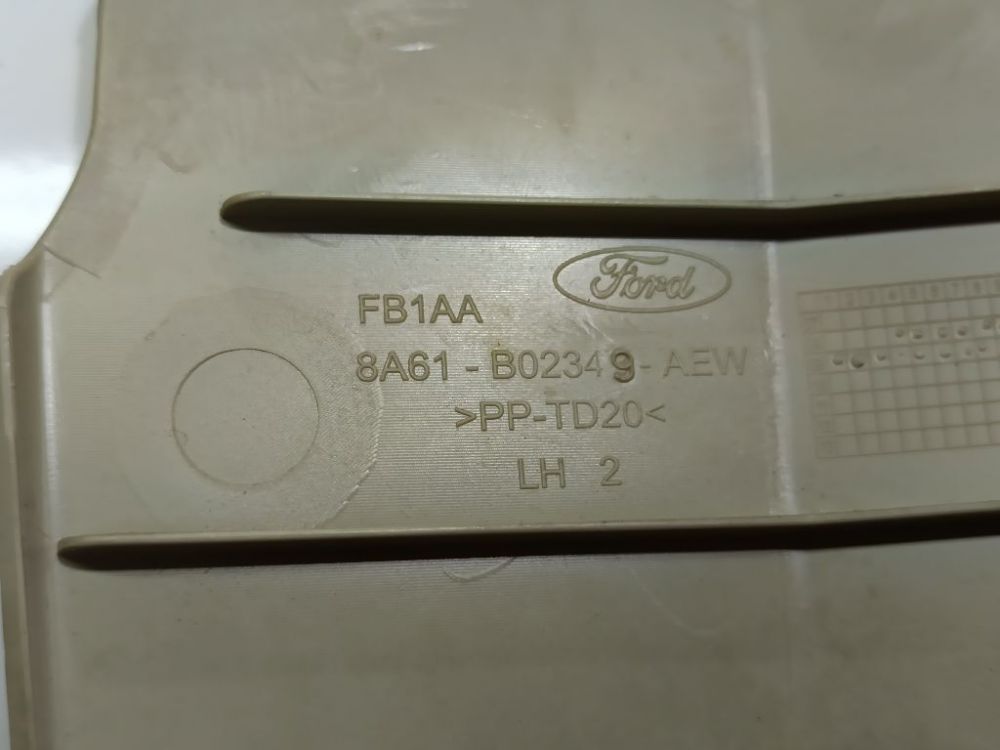 FB1AA Ford Fiesta 2009 Innenausstattung - Thumbnail 5