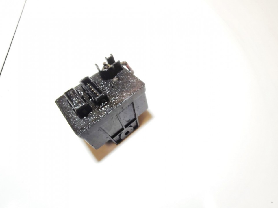 0281003010 Alfa-Romeo 156 1998 Glow plug relay - Thumbnail 3