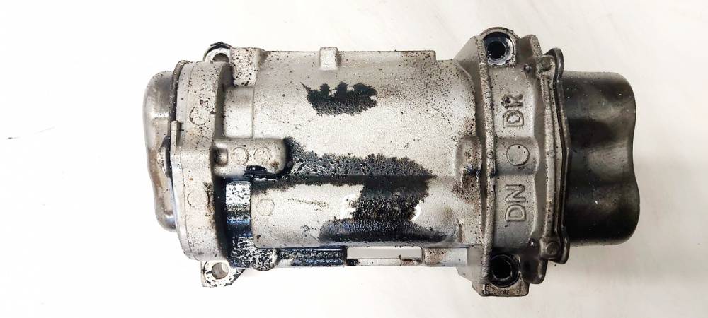 10C15233 Renault Megane 2003 Oil pump