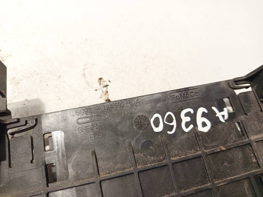 6G9212A692A Land-Rover Freelander 2006 Salona apdare (plastmasas) - Thumbnail 3