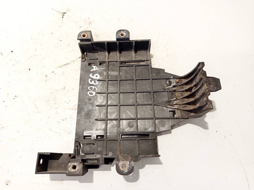 6G9212A692A Land-Rover Freelander 2006 Salona apdare (plastmasas) - Thumbnail 2