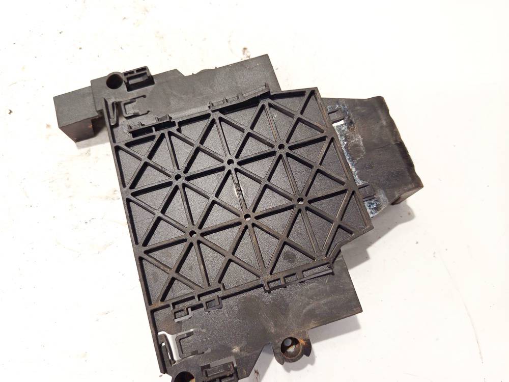 6G9212A692A Land-Rover Freelander 2006 Salona apdare (plastmasas)