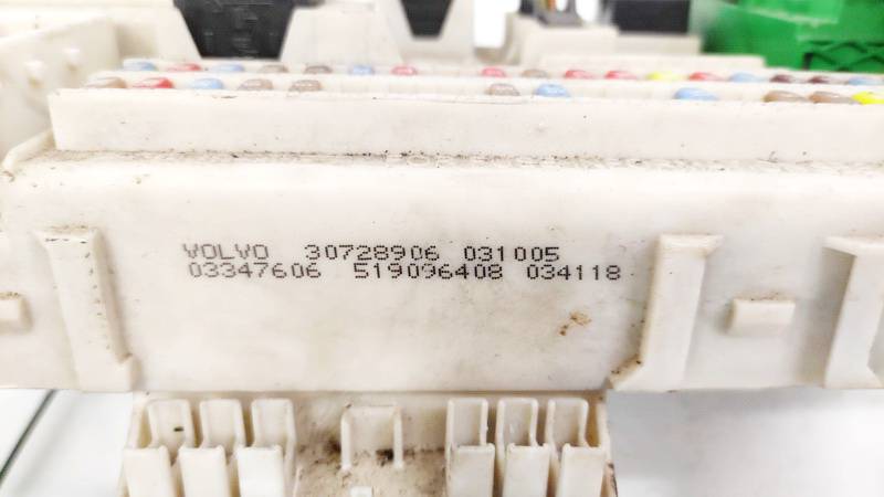 30728906 Volvo V50 2005 Skrzynka bezpieczników - Thumbnail 2