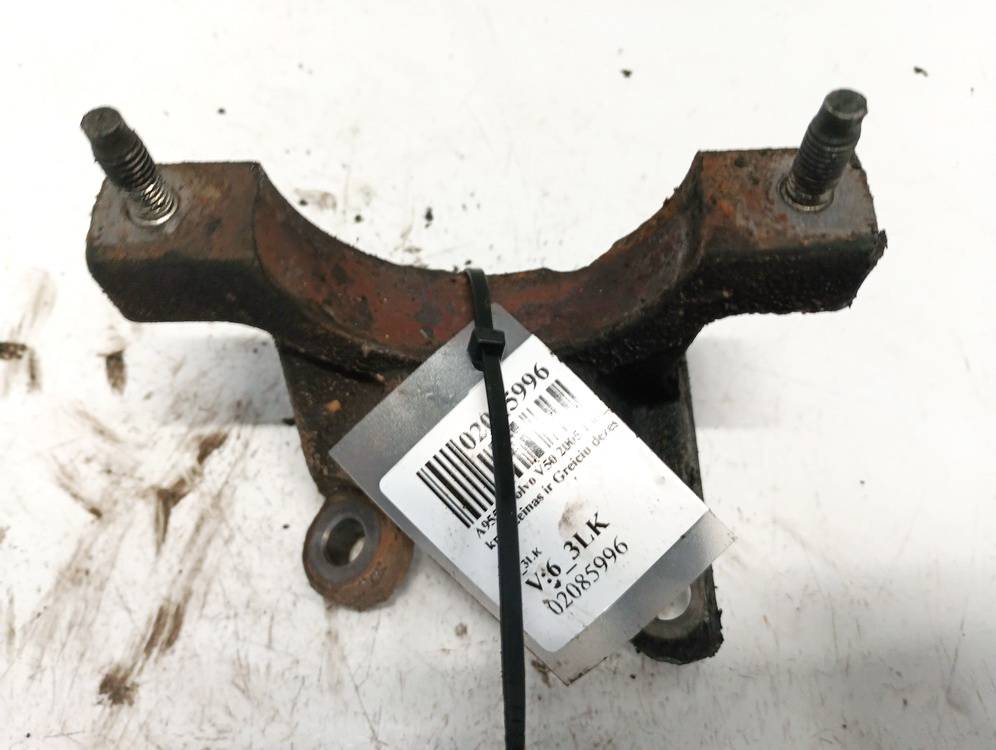 Volvo V50 2005 Variklio kronsteinas ir Greiciu dezes kronsteinas