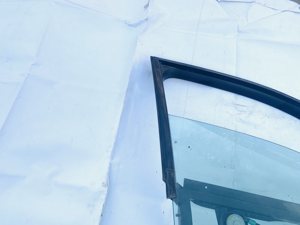 Audi A4 1998 Door window frame - FRONT RIGHT - Thumbnail 3