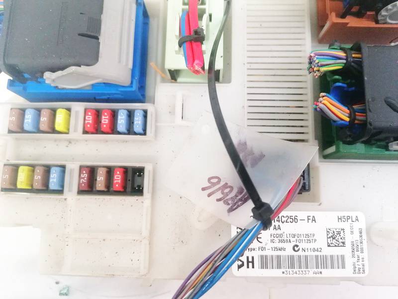 CG9T14C256FA Volvo S80 2012 Boîte à fusibles - Thumbnail 3