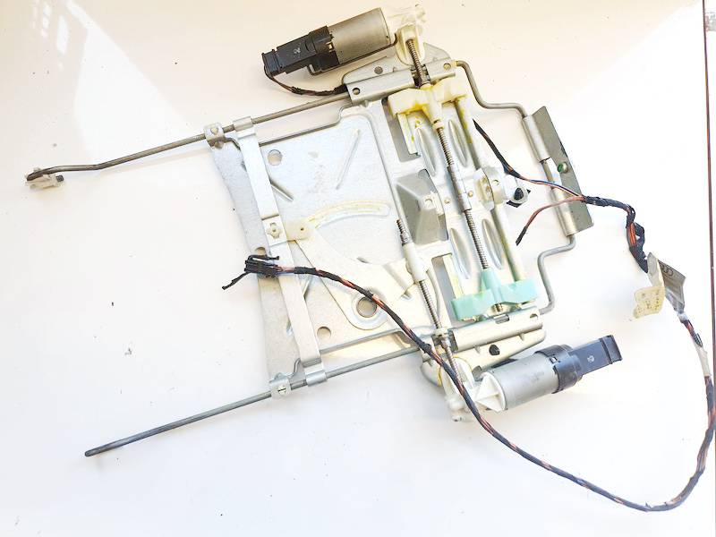 8337000B Audi A4 2005 Seat Motor Regulator - FRONT RIGHT